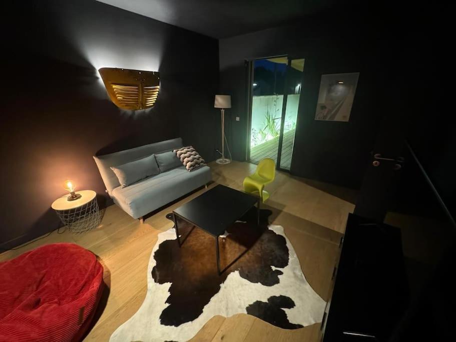 Maison D'Architecte Avec Piscine-Spa Chauffe En Centre Ville De 维逊拉洛梅尼 外观 照片